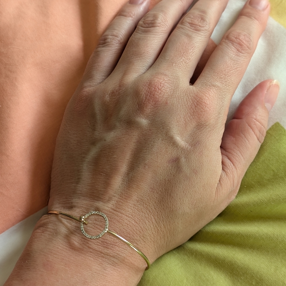 Banana Republic Elegant Gold Circle Bracelet